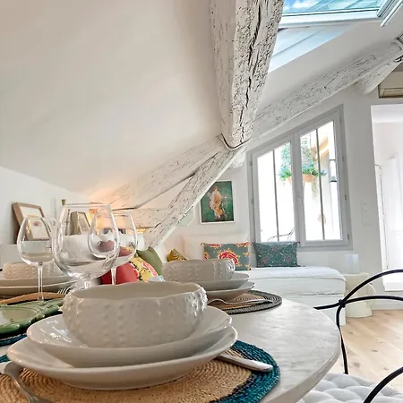 Apartment Le Ciel De - Draps Et Serviettes- Climatise -centre Ville- Arenes 2minutes