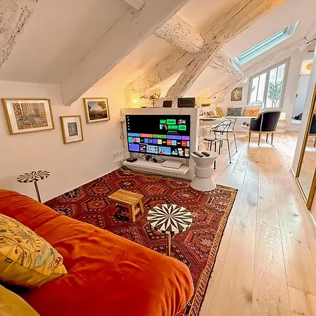 Le Ciel De - Draps Et Serviettes- Climatise -centre Ville- Arenes 2minutes Apartment Nimes
